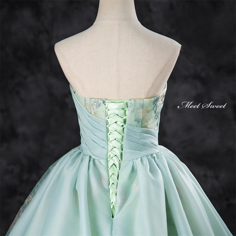 ウェディングドレス