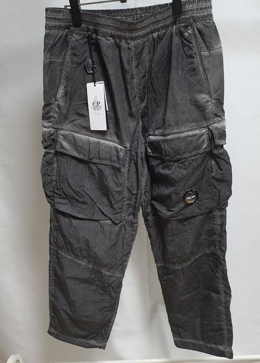 【雷市場（ポンジャン）商品韓国直送】新品 cp カンパニー x PALACE(パレス) シェル パンツ m サイズ 32 34 出品
