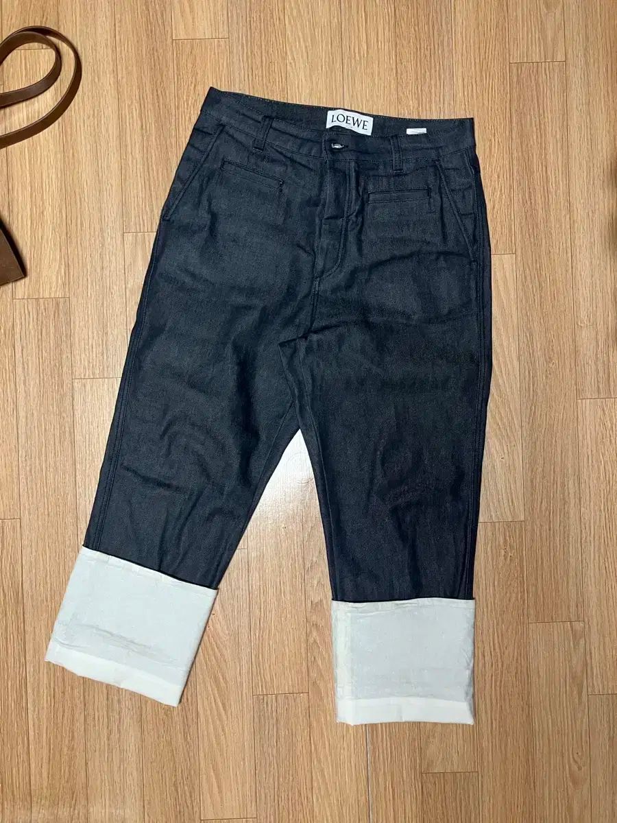 ロエベ LOEWE ジーンズ LOEWE（ロエベ）デニムパンツ 紺 サイズ:36(XS