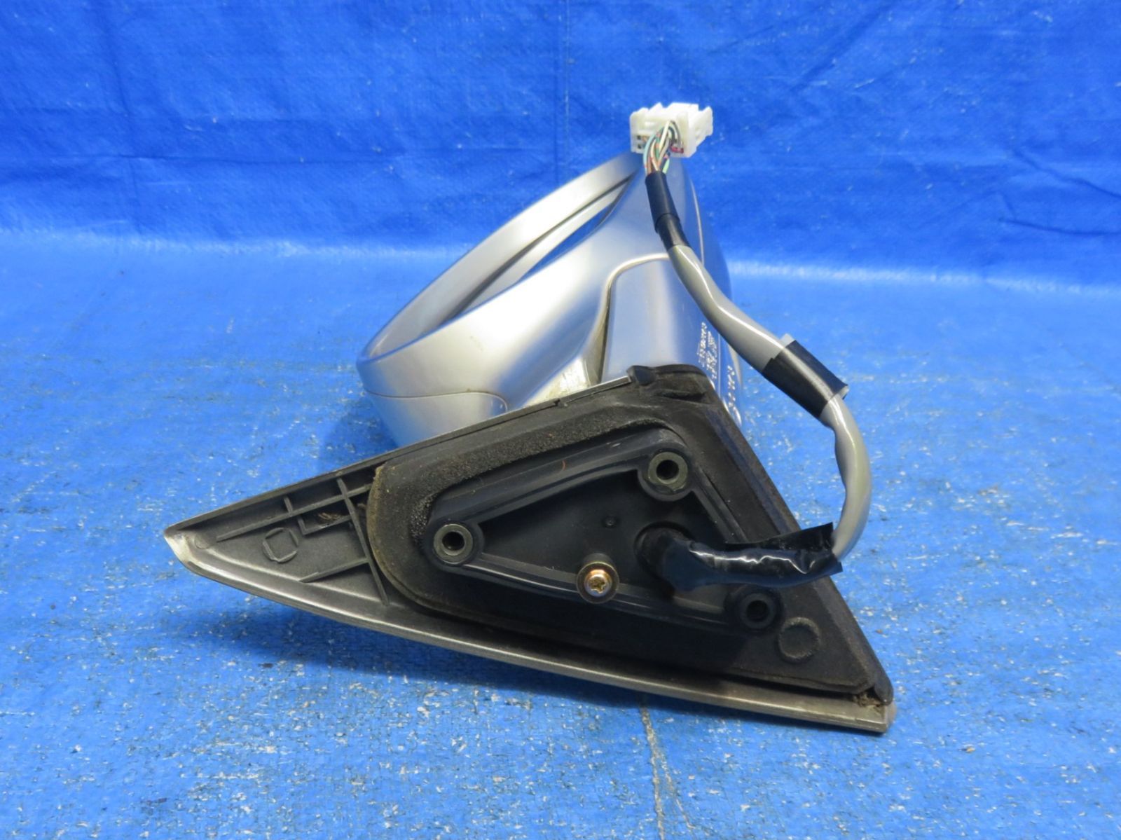 1F1コスモシルバー 小傷