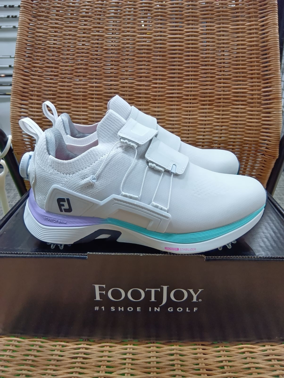 スパイクシューズ