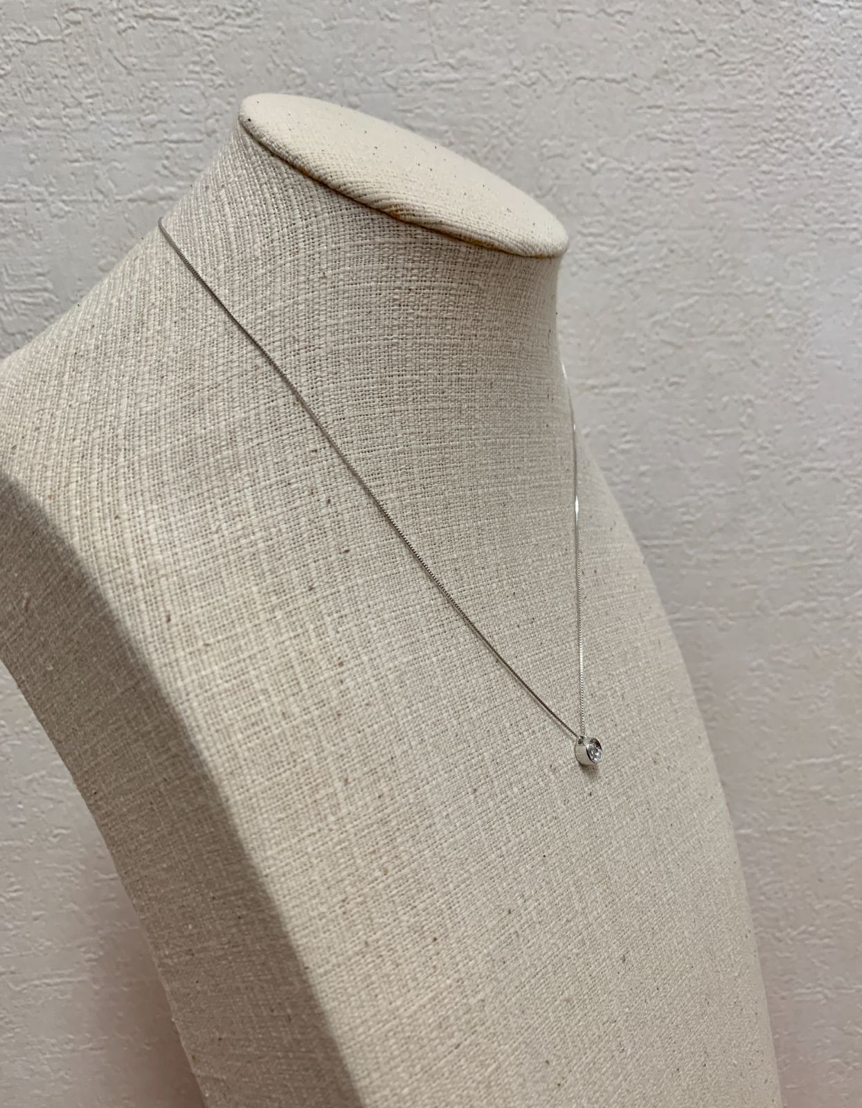 ダイヤ プチペンダントネックレス K18WG、専門店より出品です  