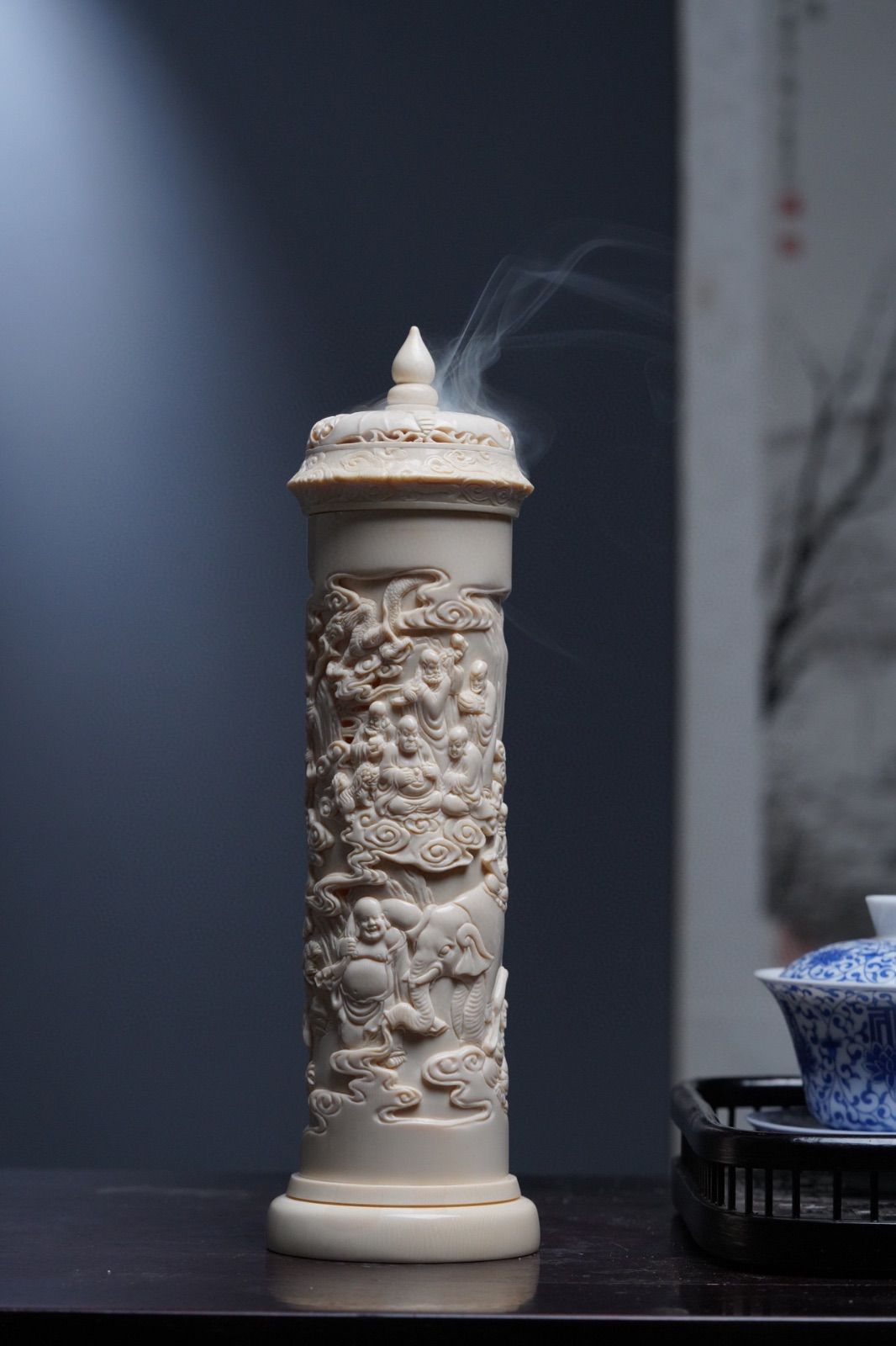 天然マンモス牙精巧な手作り彫刻十八羅漢 香筒-
