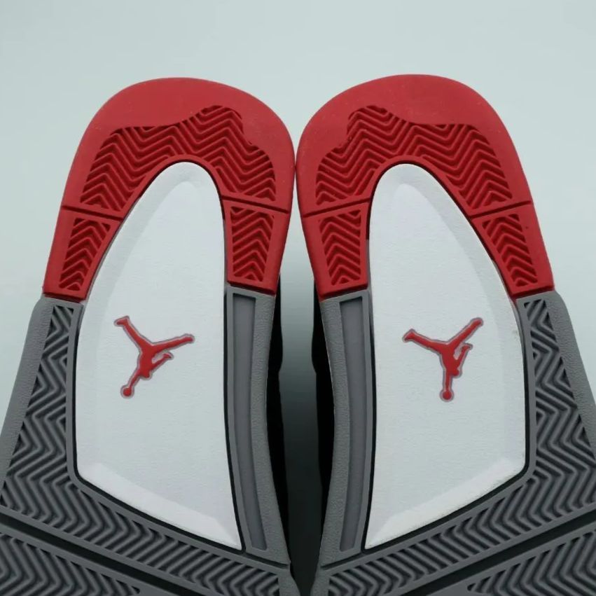NIKE AIR JORDAN 4 RETRO BRED 2012 ナイキ エア ジョーダン 4 レトロ 