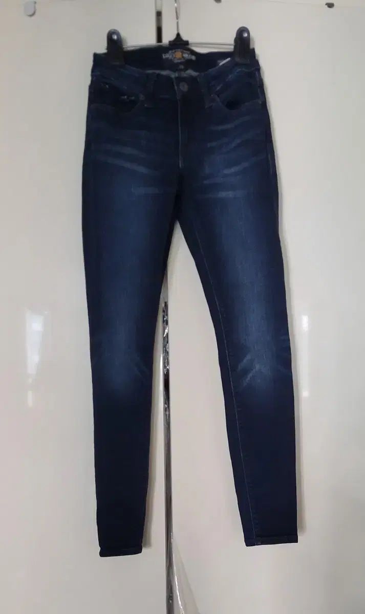 Lucky Brand skinny jean