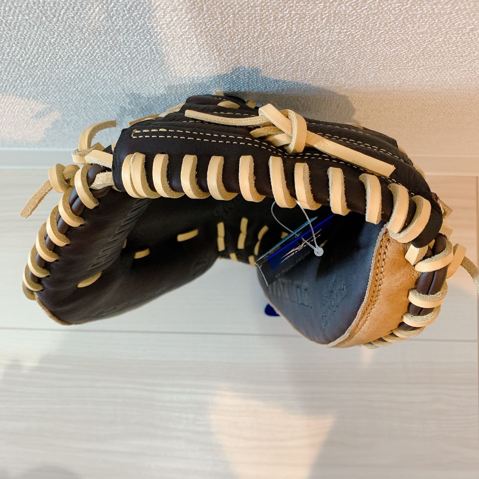 新品】左投 左投げ用 MIZUNO ミズノ キャッチャーミット 軟式 硬式 - メルカリ