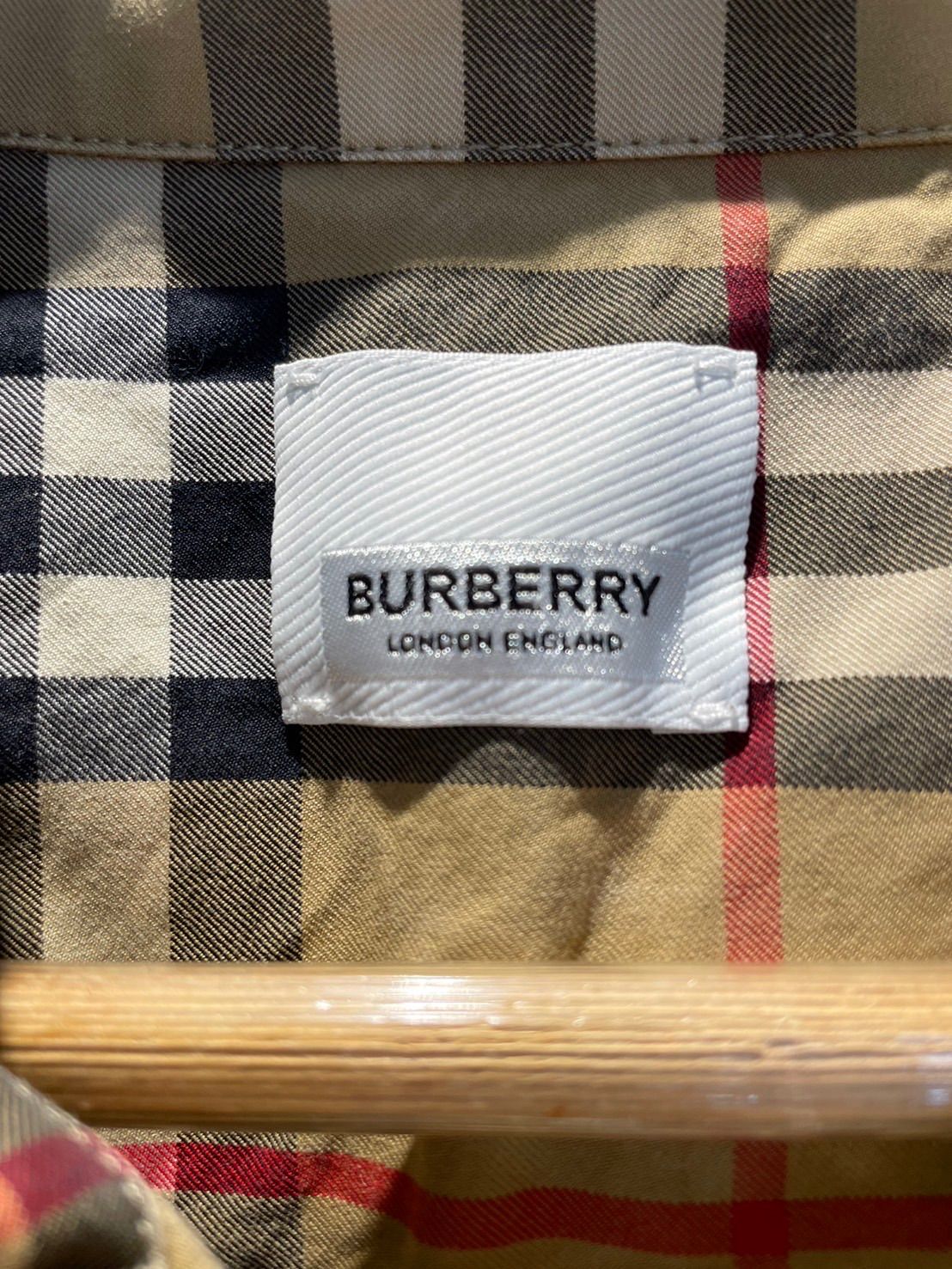 中古品】BURBERRY バーバリー 半袖シャツ ハーフジップ シャツ バーバリー ユニバーサルパスポート プルオーバーノバチェック ベージュ -  メルカリ