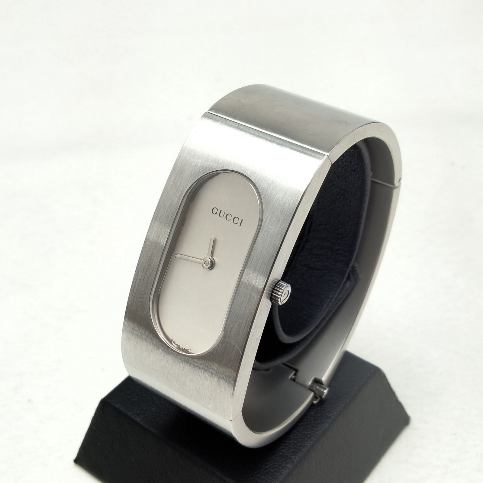 ️GUCCI ️グッチ バングルウォッチ 腕時計 2400L