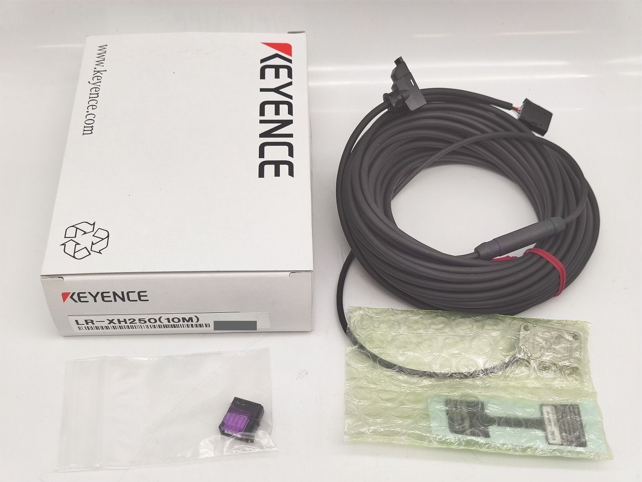 インボイス対応 2024年製 新品 キーエンス KEYENCE LR-XH250(10m インボイス対応 2024年製 新品 キーエンス KEYENCE LR-XH250(10m
