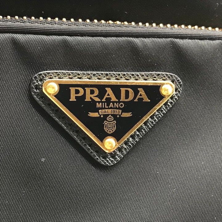 未使用保管品 PRADA プラダ 三角ロゴプレート ナイロン テスート 巾着 2WAY ハンド ショルダー バッグ カバン 鞄 ブラック k5419 未使用保管品 PRADA プラダ 三角ロゴプレート ナイロン テスート 巾着
