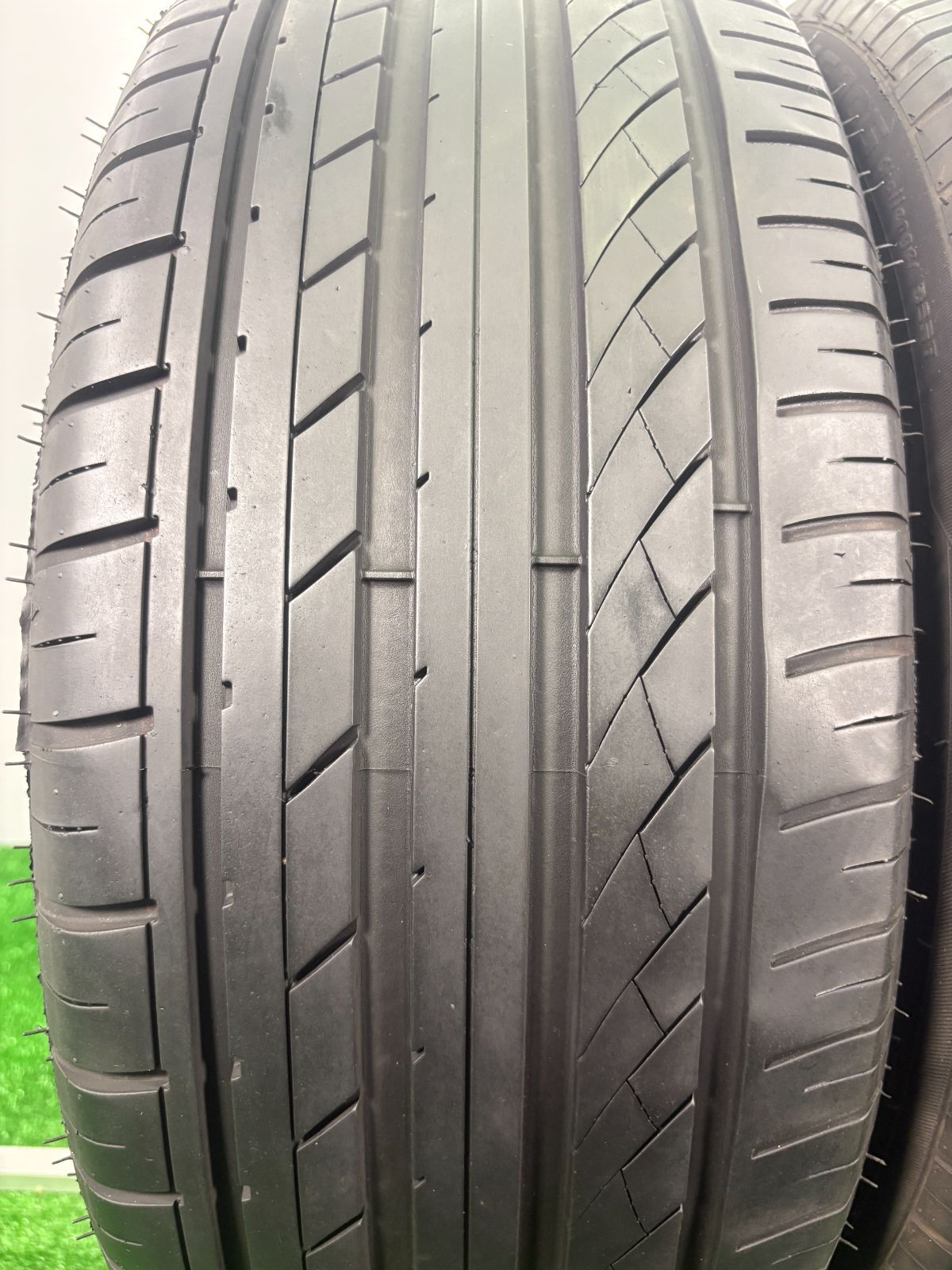 225 40R19 ハイフライ HF805 2020年製 2本 夏タイヤ ノーマル TA576