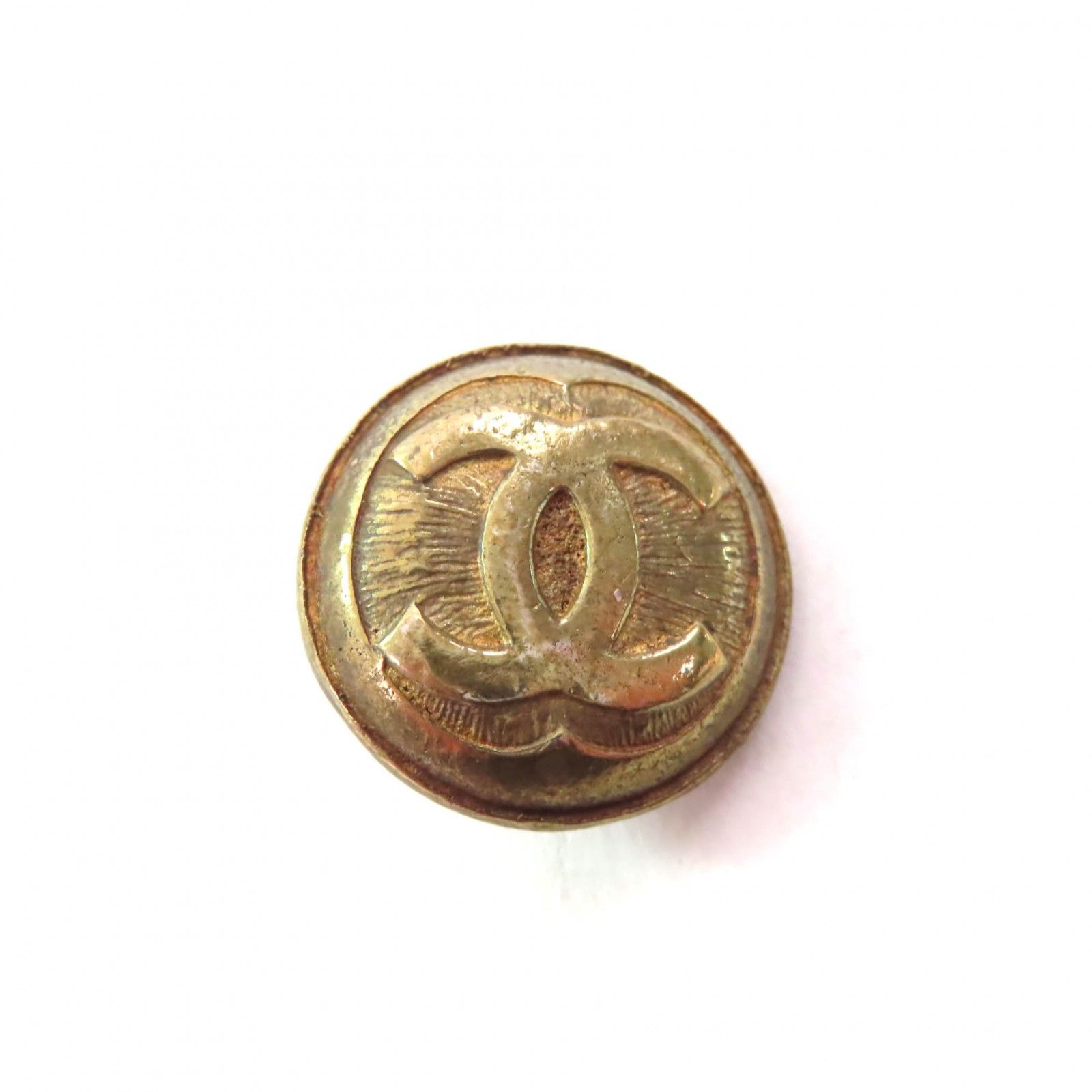 [CHANEL] シャネル ボタン ゴールド 4個 正規品 美品 CHANEL Vintage Buttons set of 4 Heart CC Logo Gold White