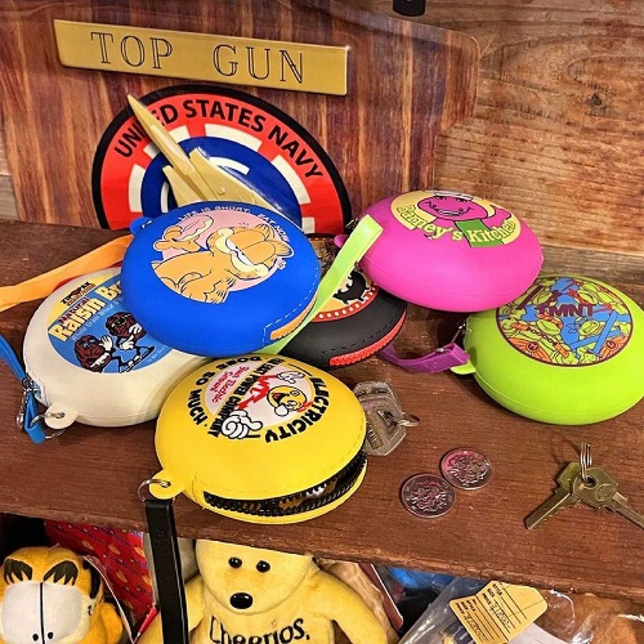 新品 🇺🇸 SILICON COIN POUCH ROUND【DINOS】シリコンコインポーチ ラウンド 丸型 コインケース アメコミ キャラクター アメリカン雑貨 財布 小銭入れ