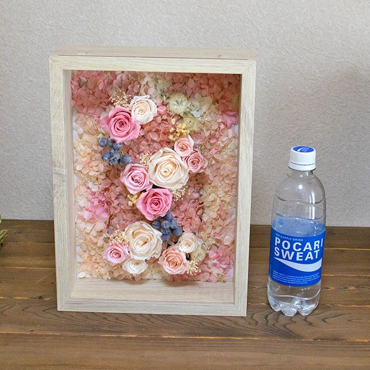 プリザーブドフラワーアレンジメント きれいな額縁に入ったお花 ホワイトローズ プリザーブドフラワー 額縁に入ったお花 心をこめて丁寧に作りました