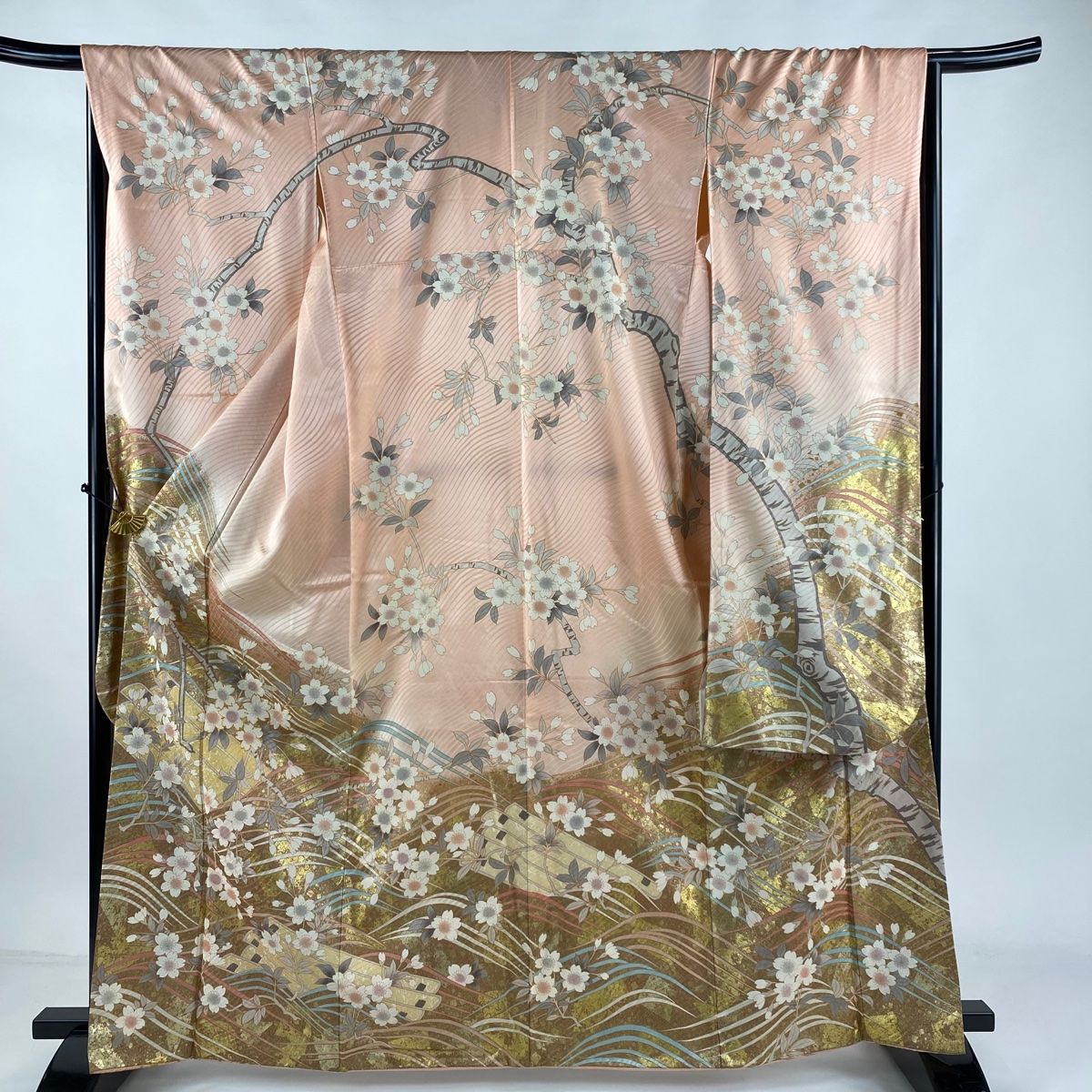 要事前確認　振袖　正絹　赤　　裄70.5cm　身丈167cm　3308rym 振袖 身丈160.5cm 裄丈70cm L 袷 花丸文 蝶 銀通し 刺繍 赤 正絹