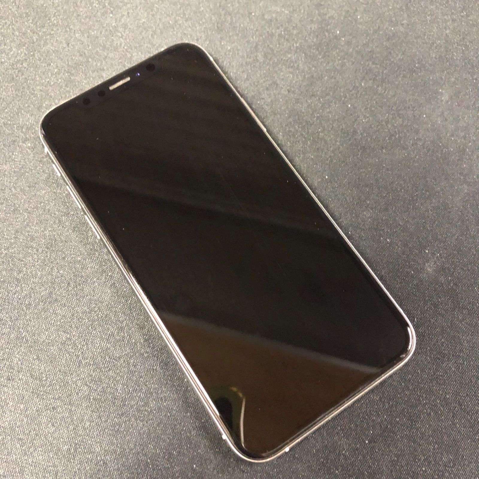 中古品】iPhone XS au SIM ロック解除済み 64GB Silver - メルカリ
