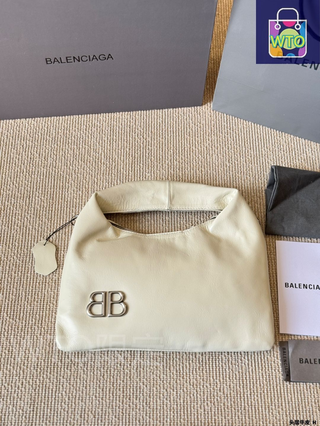 BALENCIAGA バレンシアガ アームポーチ 今日特価】Vintage Balenciaga アームポーチバッグ - メルカリ