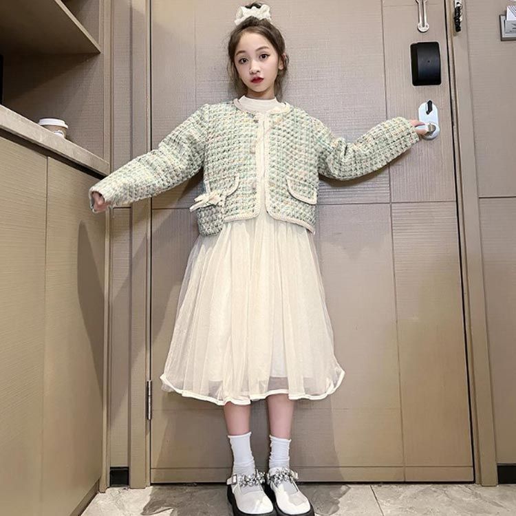 130 女の子フォーマルワンピース　セレモニースーツ　卒園式　入学式　七五三 卒業式 ノーカラージャケット キッズ ドレス スーツ 七五三