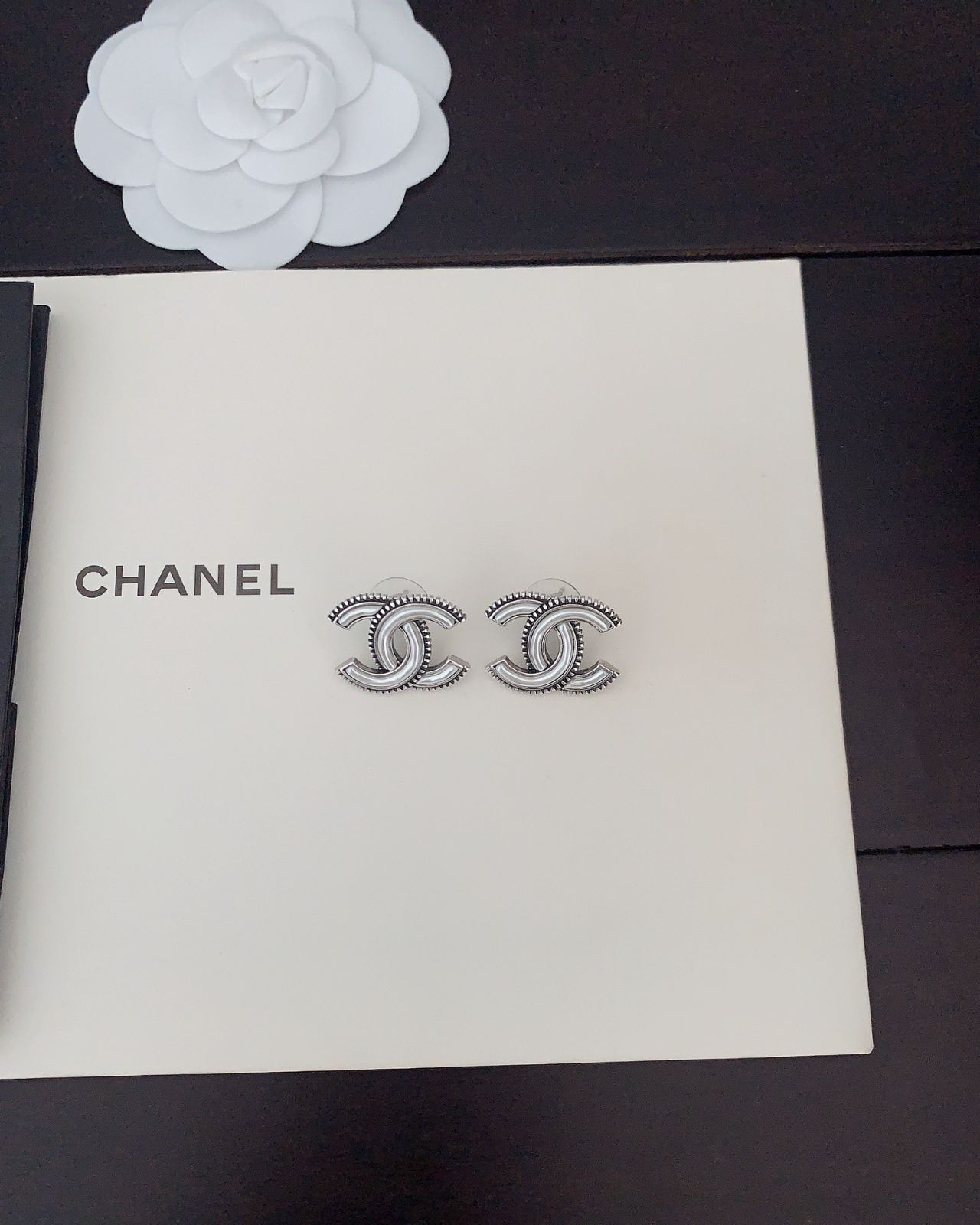 シャネル 最 ??アンティークシルバーパールCCイヤリング STEELWINDOWSANDDOORS_COM