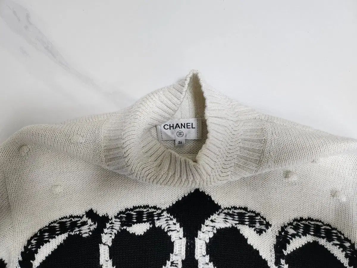 ブラック ロゴ 白 ニットTシャツ 55-スリム66