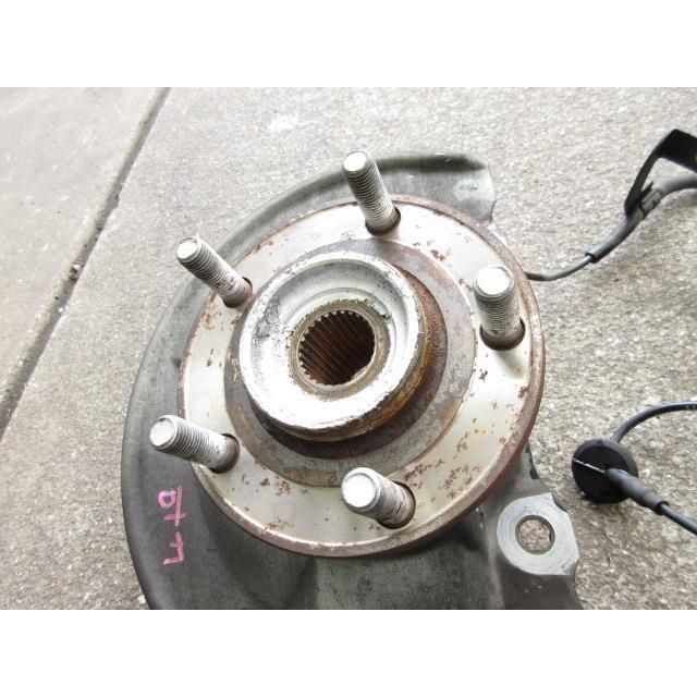 2012年 ジープ パトリオット MK7420 右Fナックルハブ 184879 4506