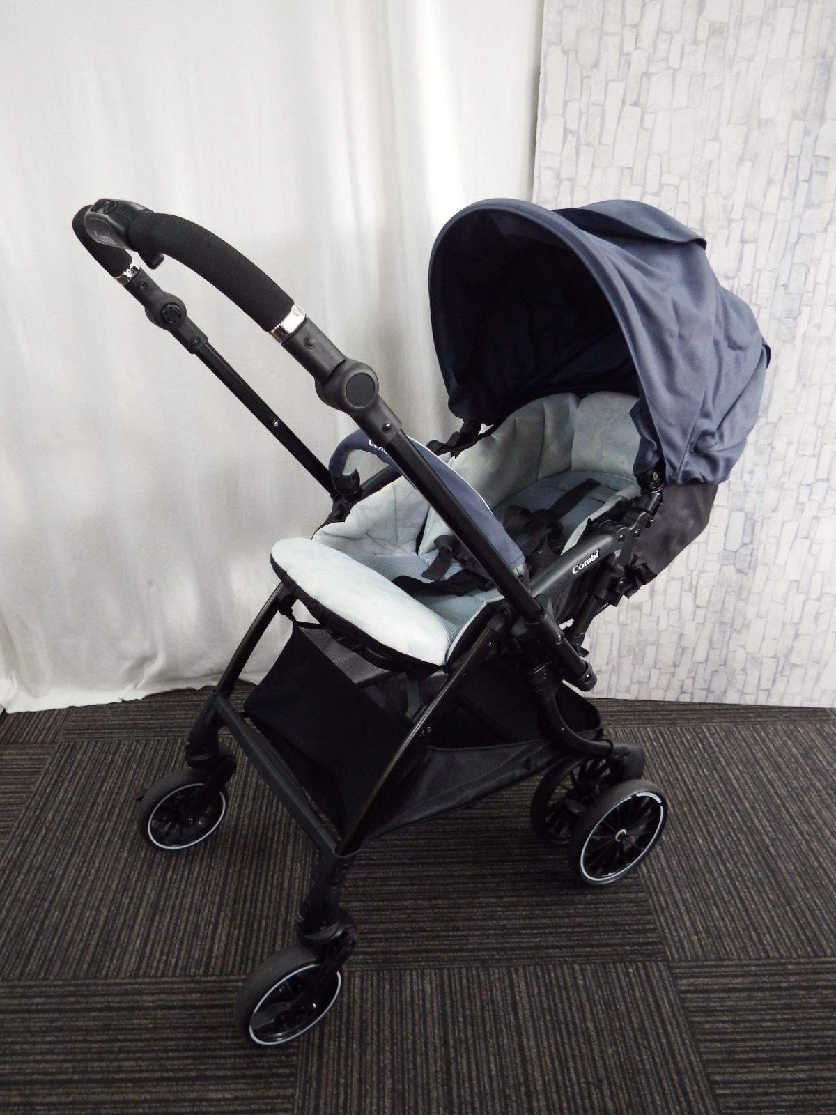 S0903 コンビ ベビーカー スゴカルSwitch エッグショック XL ホワイトレーベル