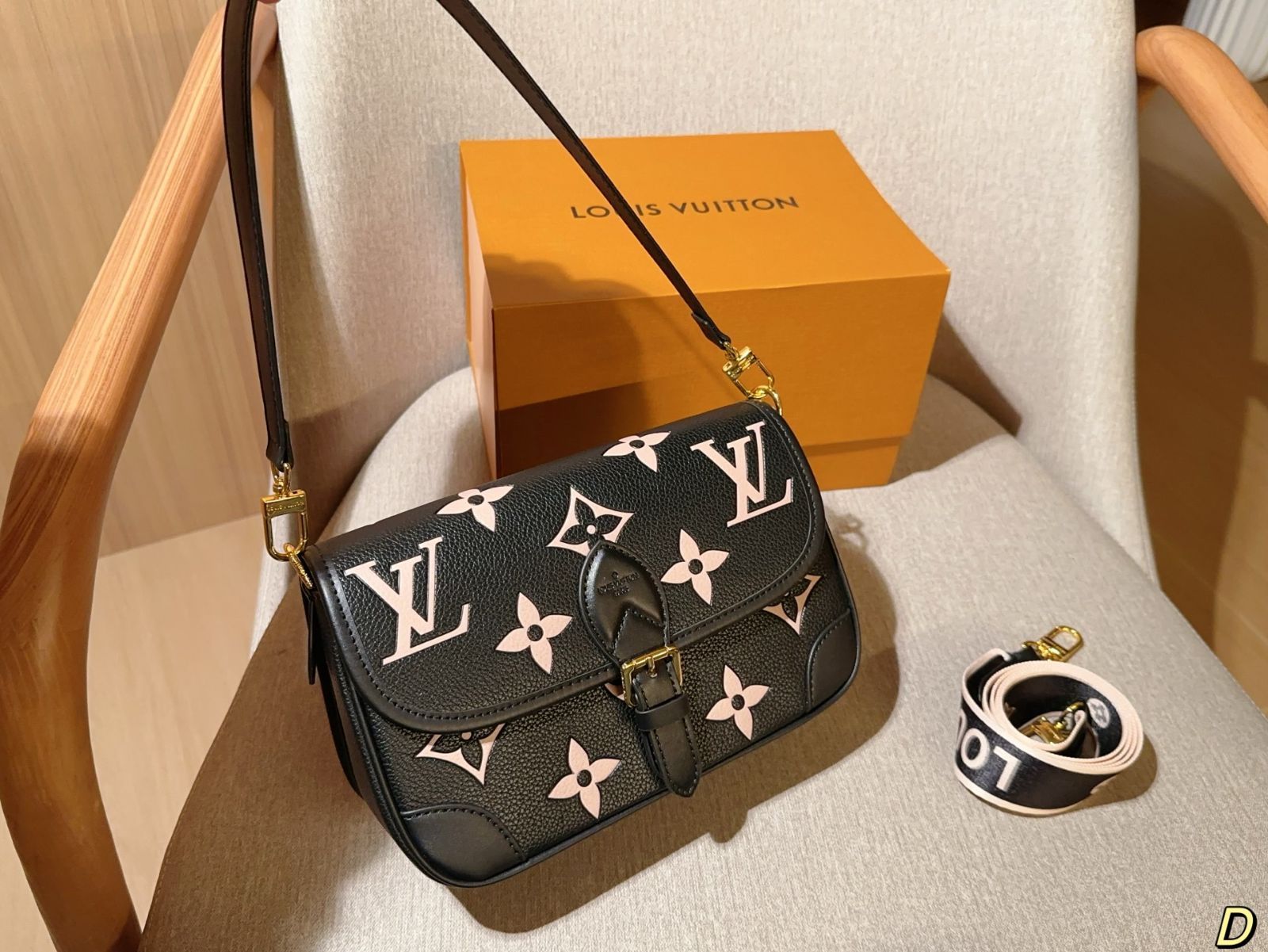 ルイヴィトン化粧ポーチ スーパーセール VUITTON LOUIS ルイ ショルダー マルヌ