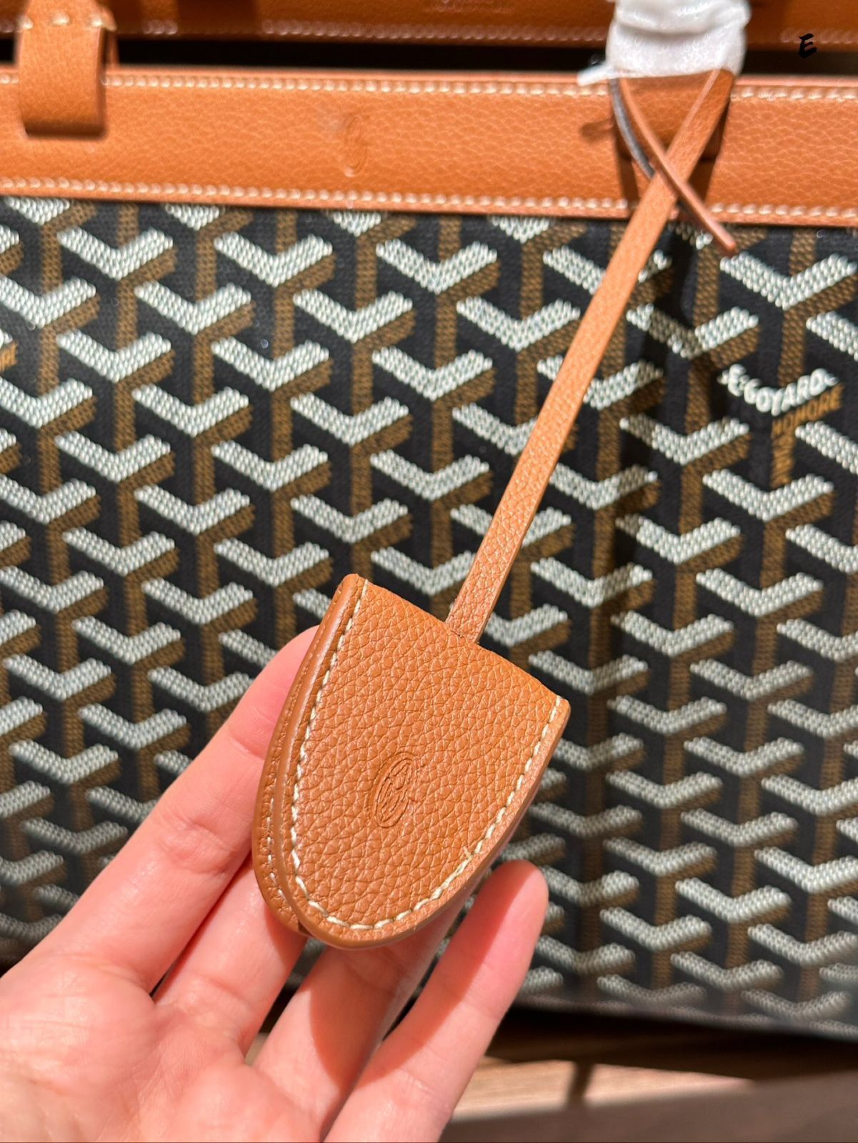 Biaud 通勤バッグ