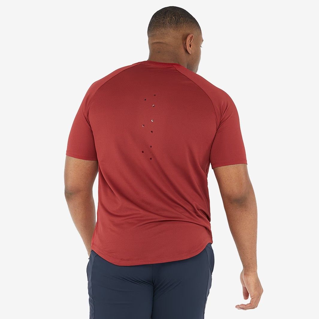 送料無料 匿名配送 Sサイズのみ カンタベリー ラグビー ブリティッシュ&アイリッシュ ライオンズ 2025 エベレスト Tシャツ 赤 レッド 公式モデル 日本未発売