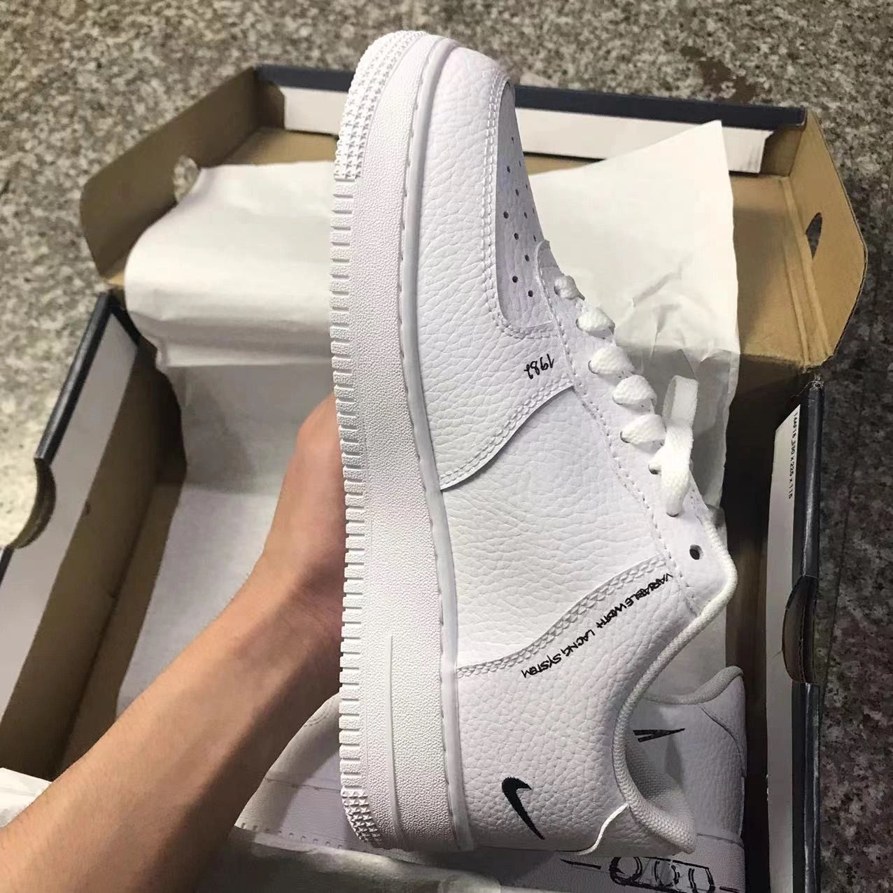 NIKE ナイキ スニーカー ナイキ AIR FORCE 1 LOW SKETCH - WHITE