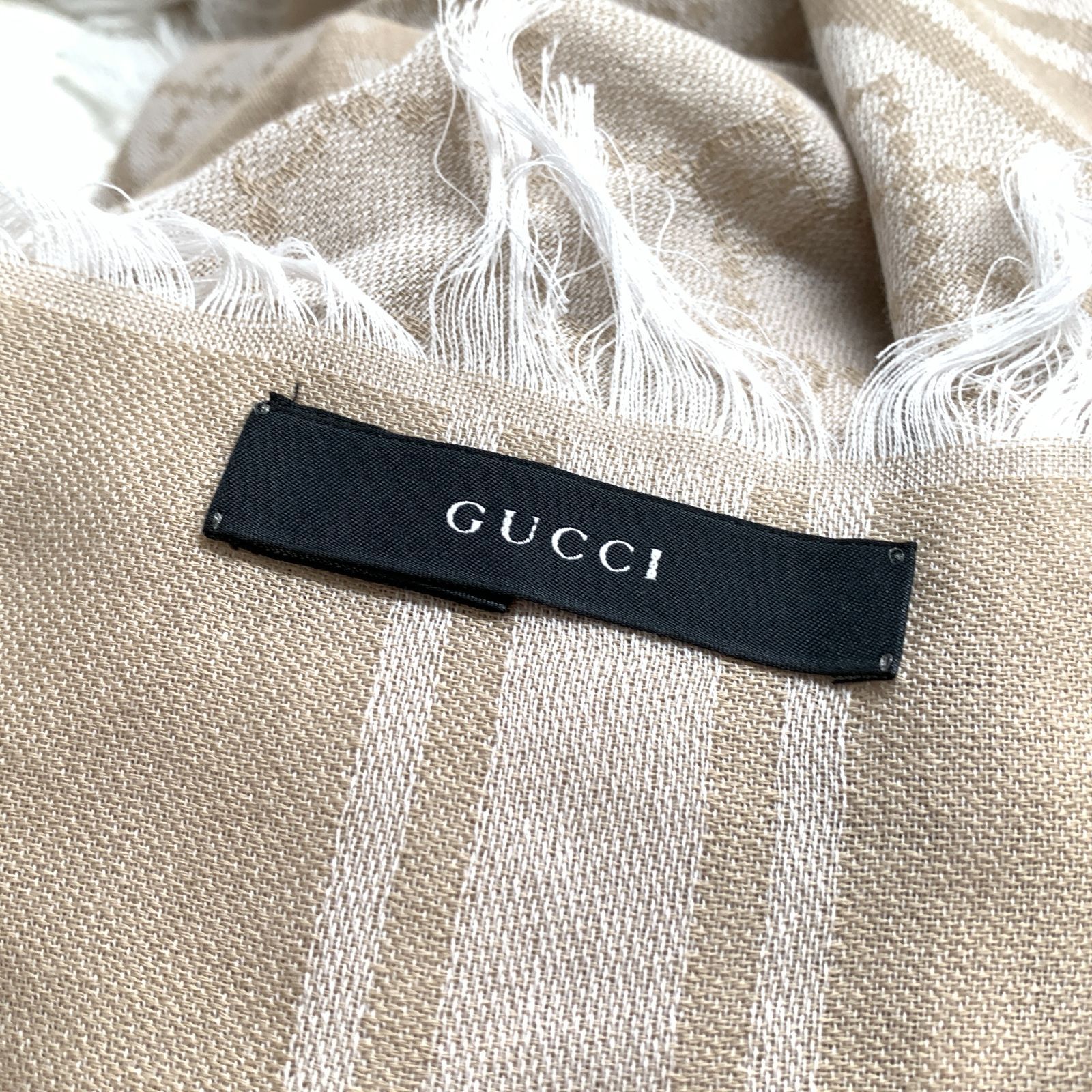 f001 L 美品 GUCCI グッチ GG柄 ウール ストール マフラー 大判 薄手 フリンジ クリーム色 ベージュ - メルカリ