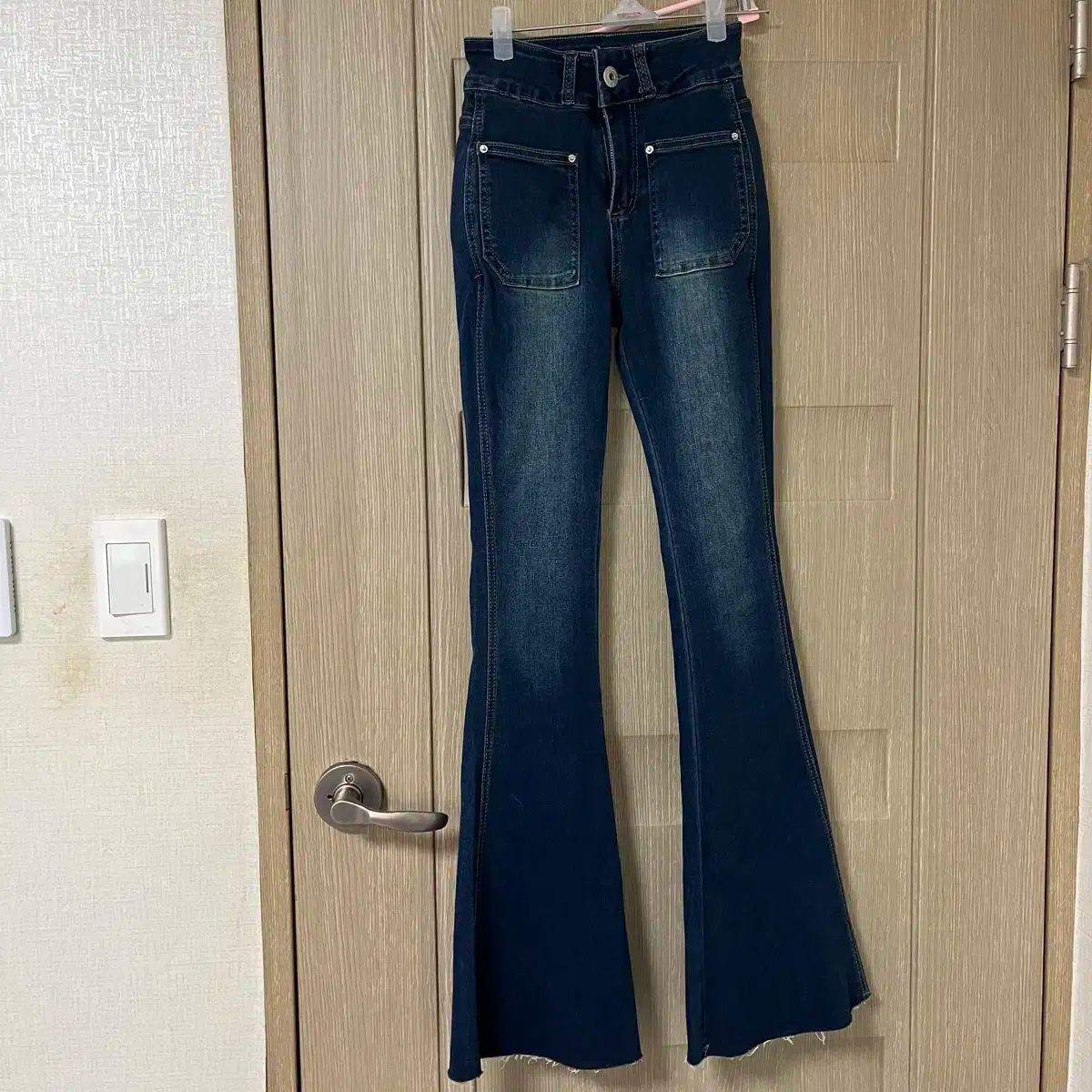 KainDami カインダミ スリムデニム ブーツカット 骨盤パット入り