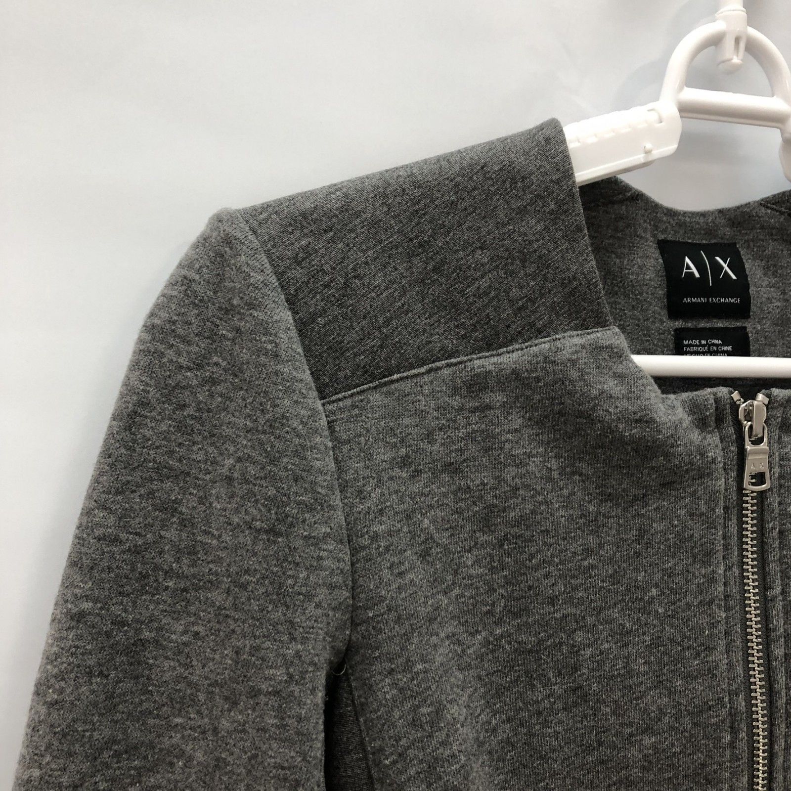 ARMANI EXCHANGE - 【ARMANI EXCHANGE】アルマーニエクスチェンジ　ノーカラージャケット　グレー系　XSサイズ　レディース ARMANI EXCHANGE】アルマーニエクスチェンジ ノーカラー