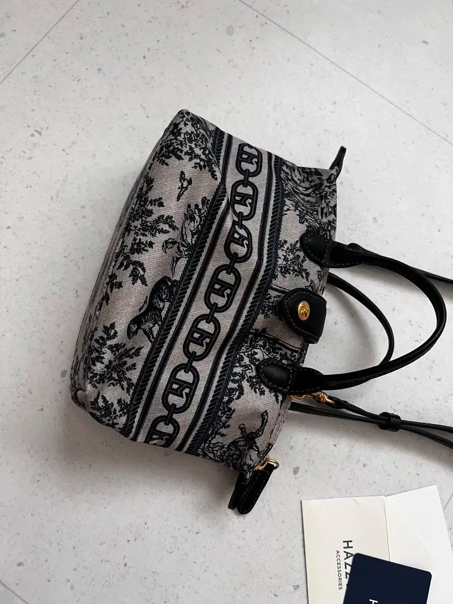 HAZZYS へジス クロスバッグ ミニバッグ USTAUSTRALIA_COM_AU