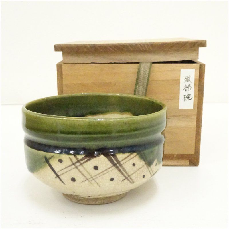 中古】【茶道具】水野守山造 紫志野茶碗（共箱）茶道 抹茶 おしゃれ