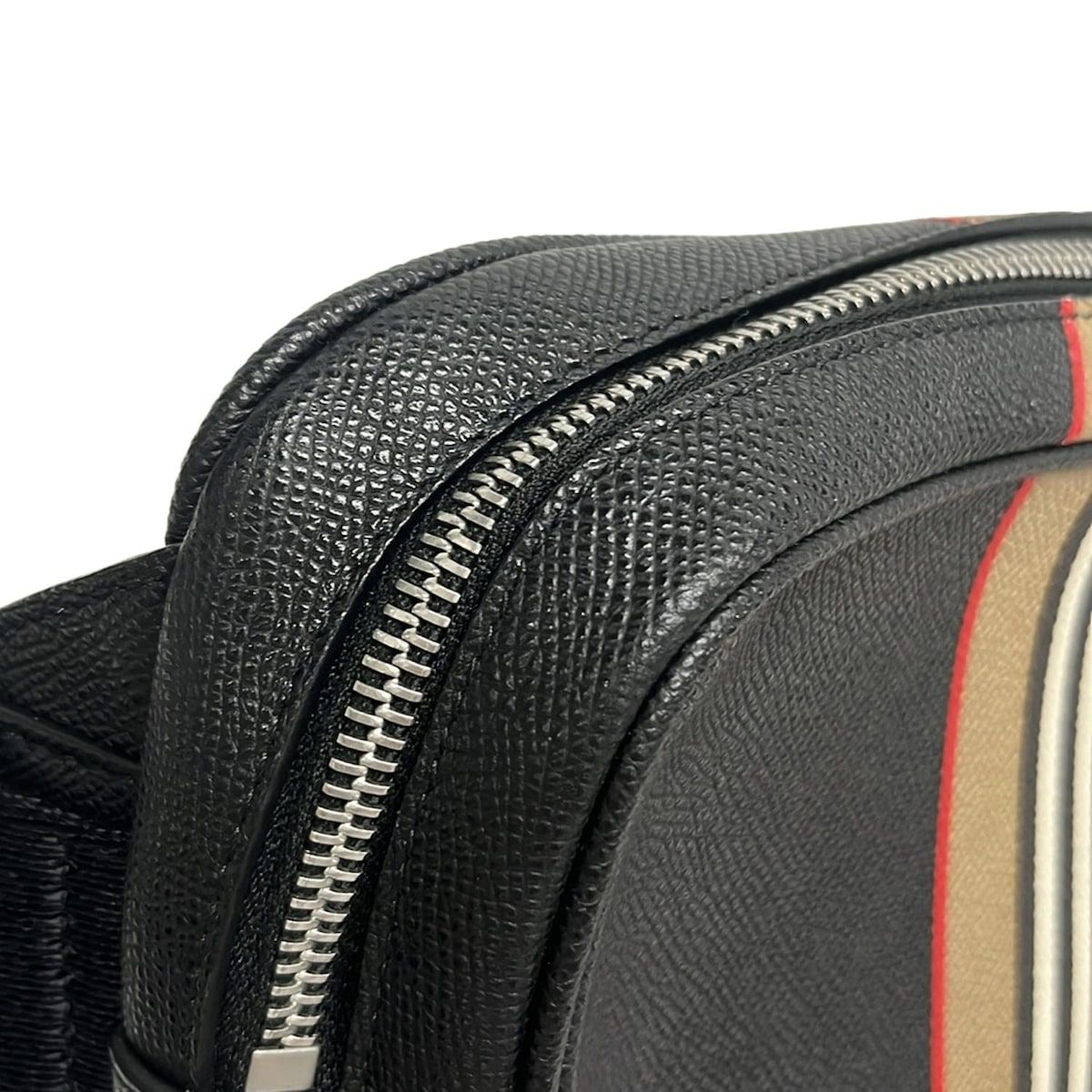 BURBERRY Burberry バーバリー ウエストポーチ 黒×白×マルチ レザー DECORATOM_COM_BR