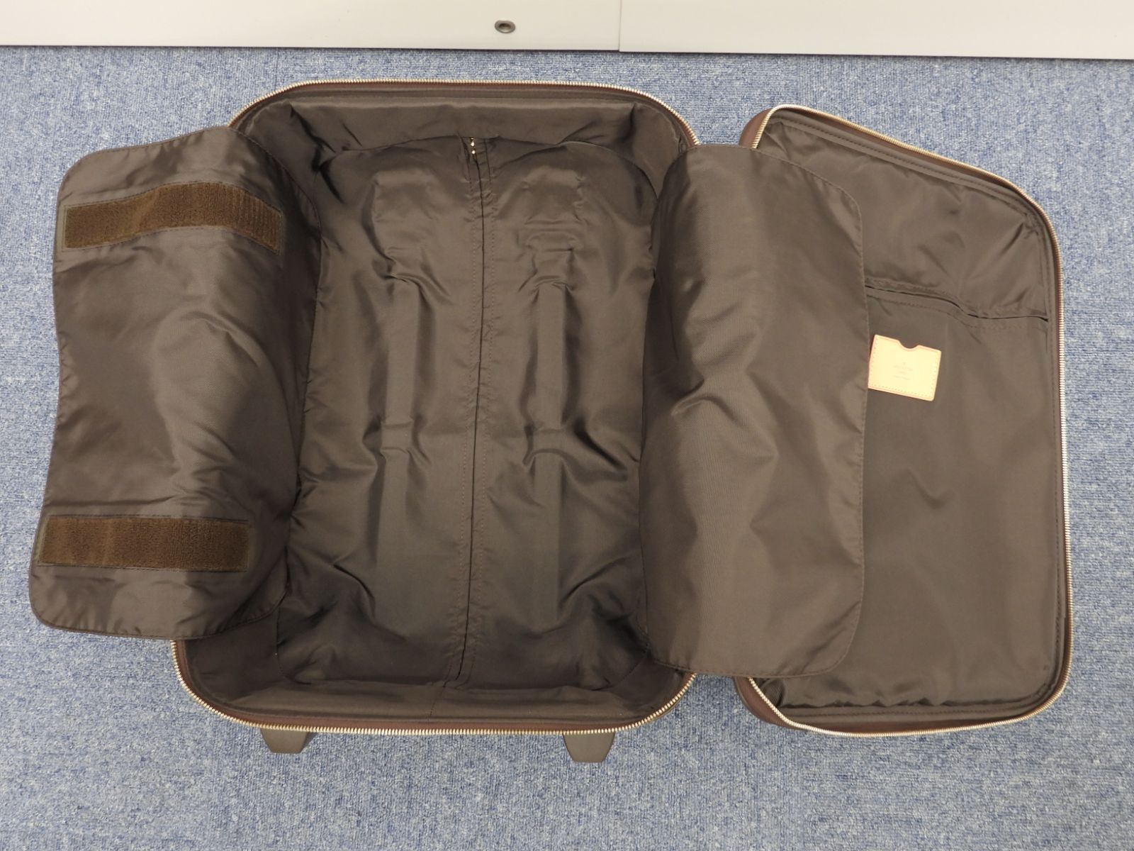 ルイ・ヴィトン トロリー50 ボスフォール キャリーバッグ　モノグラム LOUIS VUITTON（ルイ・ヴィトン） LOUIS VITTON トロリー50 ボス