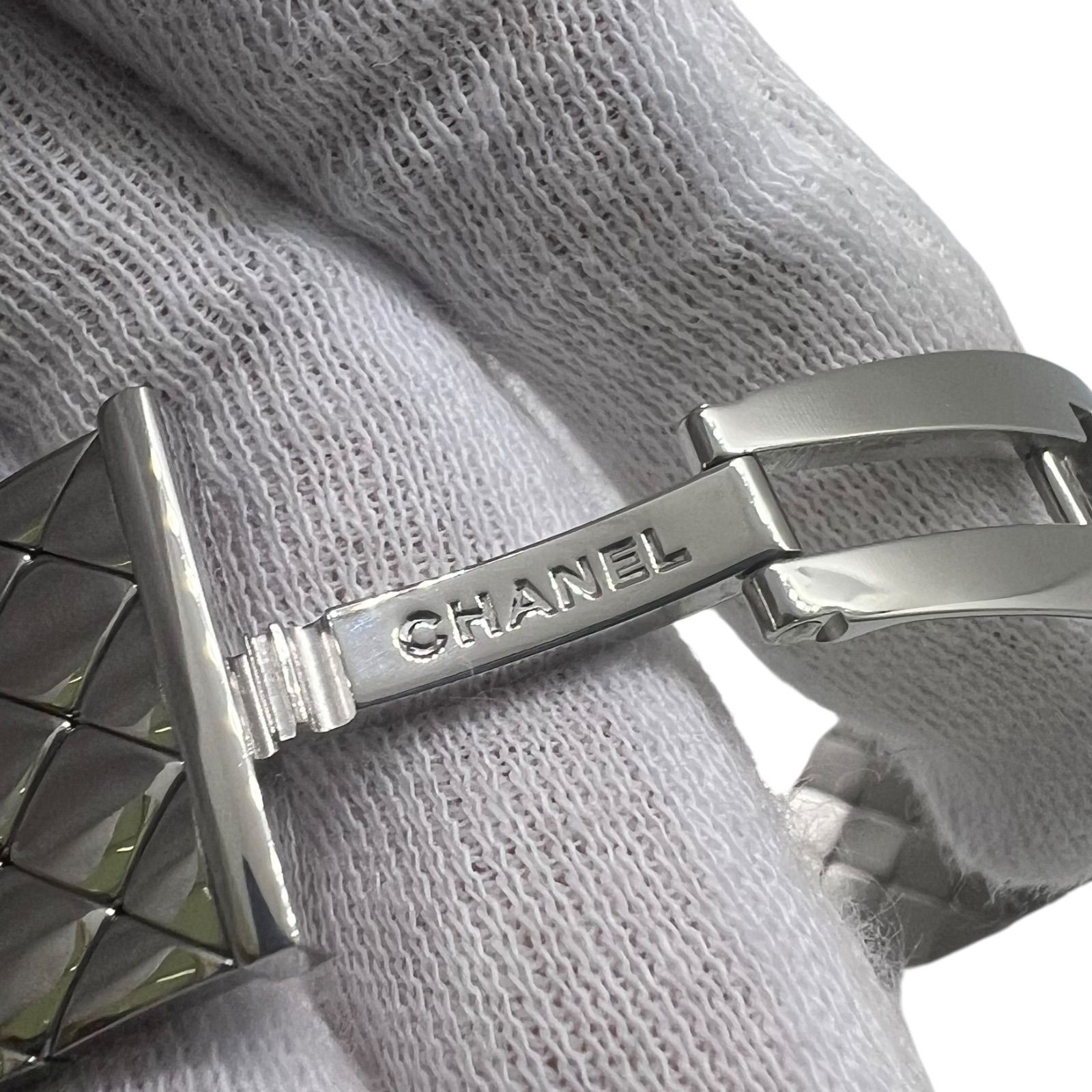 CHANEL シャネル マトラッセ 腕時計 クォーツ SS 黒文字盤