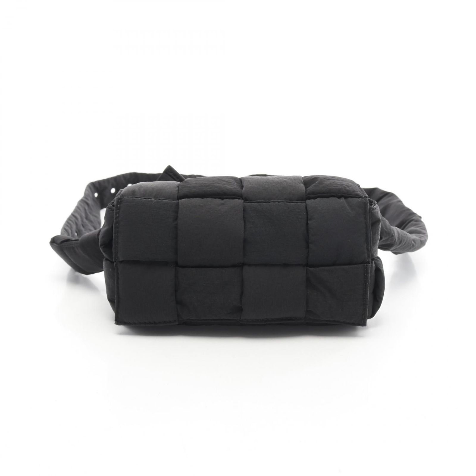 ボッテガヴェネタ BOTTEGA VENETA ウエストバッグ ボディバッグ PADDED CASSETTE パデッド カセット 679763 ブラック ナイロン パデッド カセット ボディバッグ ユニセックス