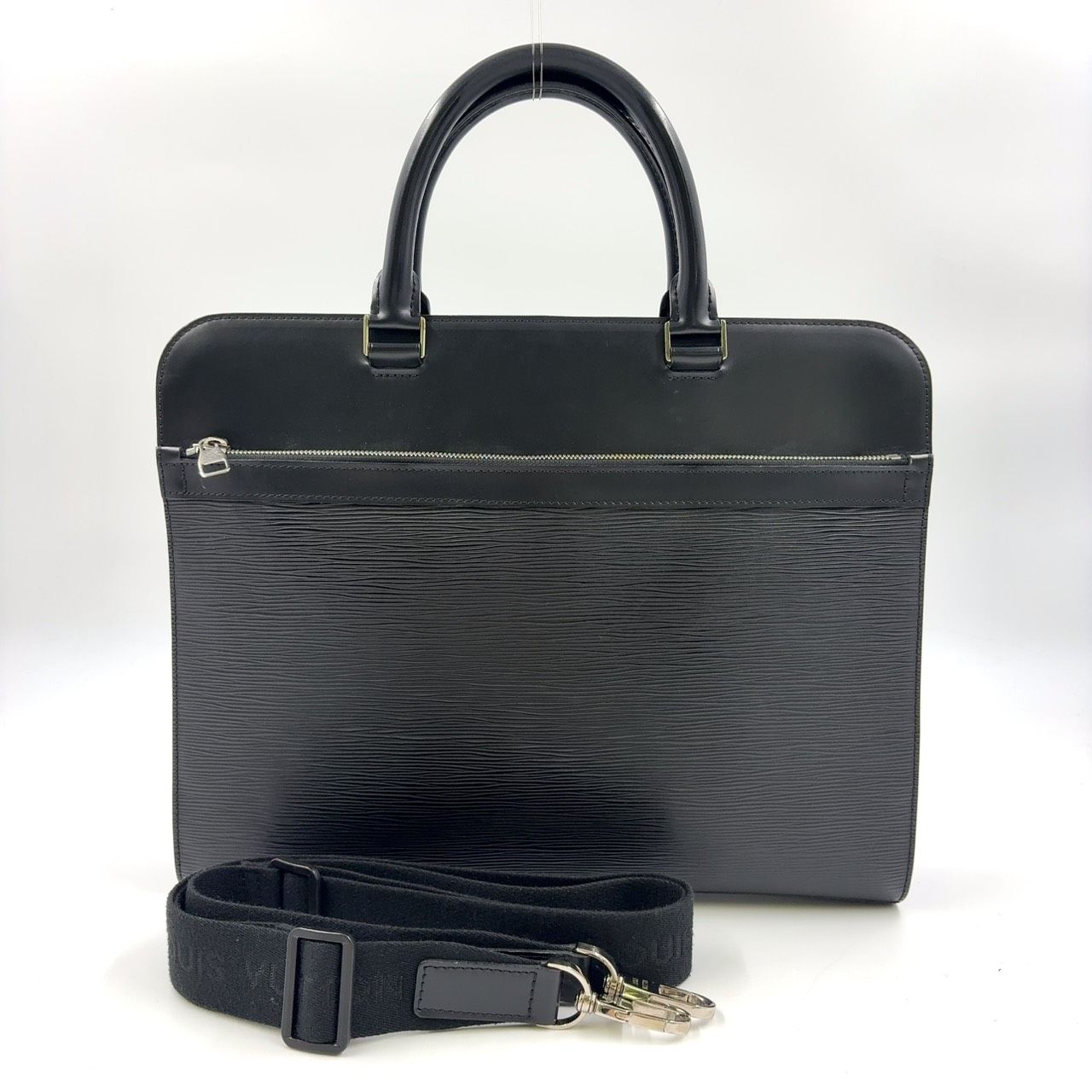 レザー ブラック