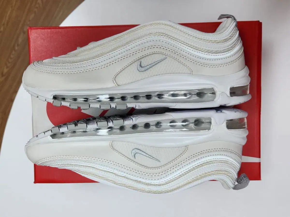 AIR MAX