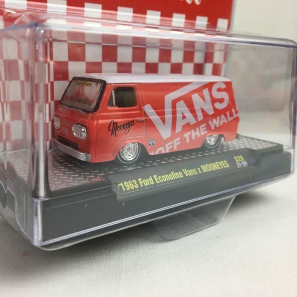 VANS M2Machinesミニカー ムーンアイズ 1963Ford Econoline Vans×MOONEYES 限定（未開封） - メルカリ