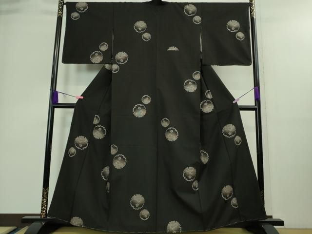 平和屋着物 上 本場大島紬 9マルキ 地空 雪輪花文 黒地 ♥ DZAA8904kh5