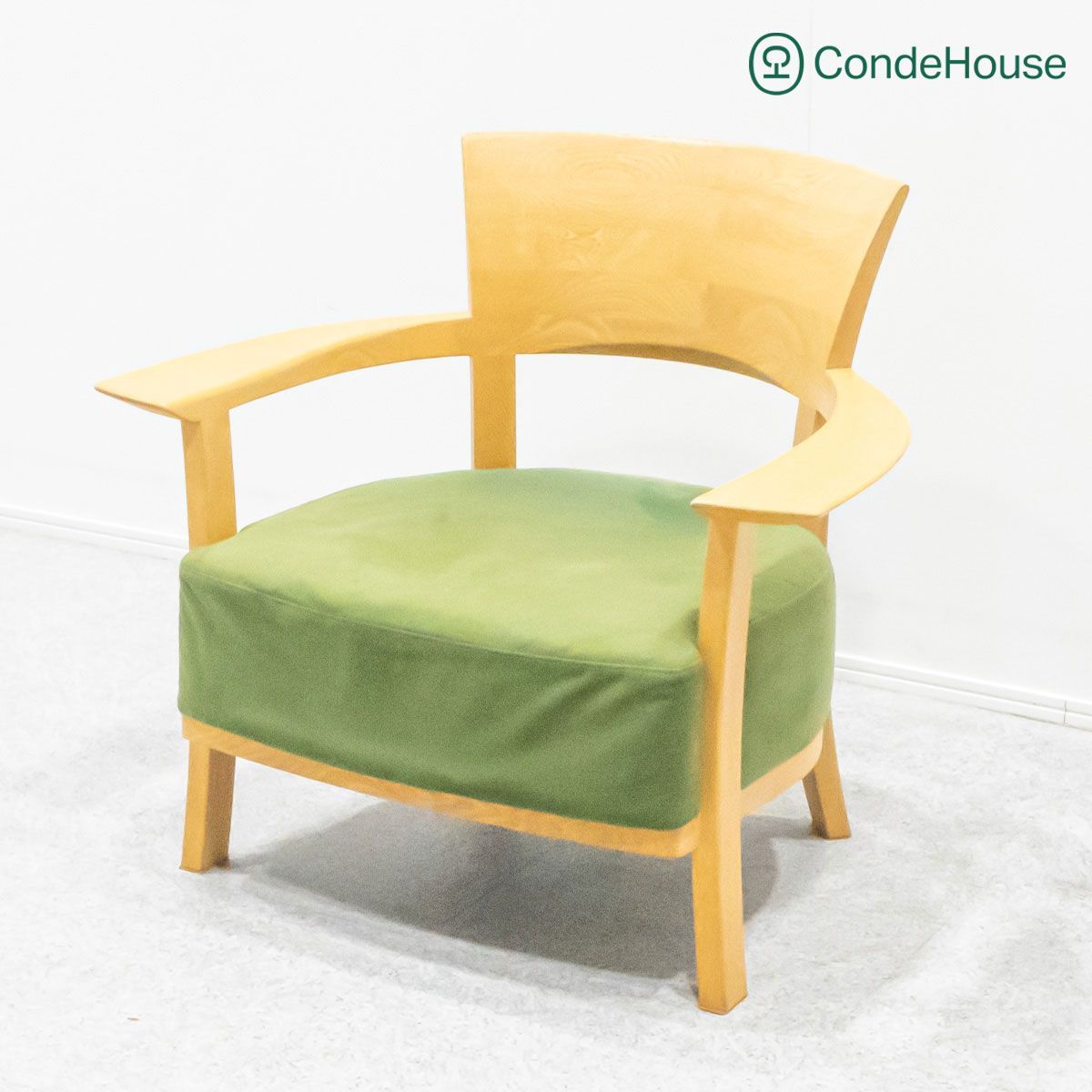 中古品】CONDE HOUSE カンディハウス TWIST ツイスト イージーチェア 木製 ファブリック ラウンジ アーム チェア 佐戸川 清 -  メルカリ