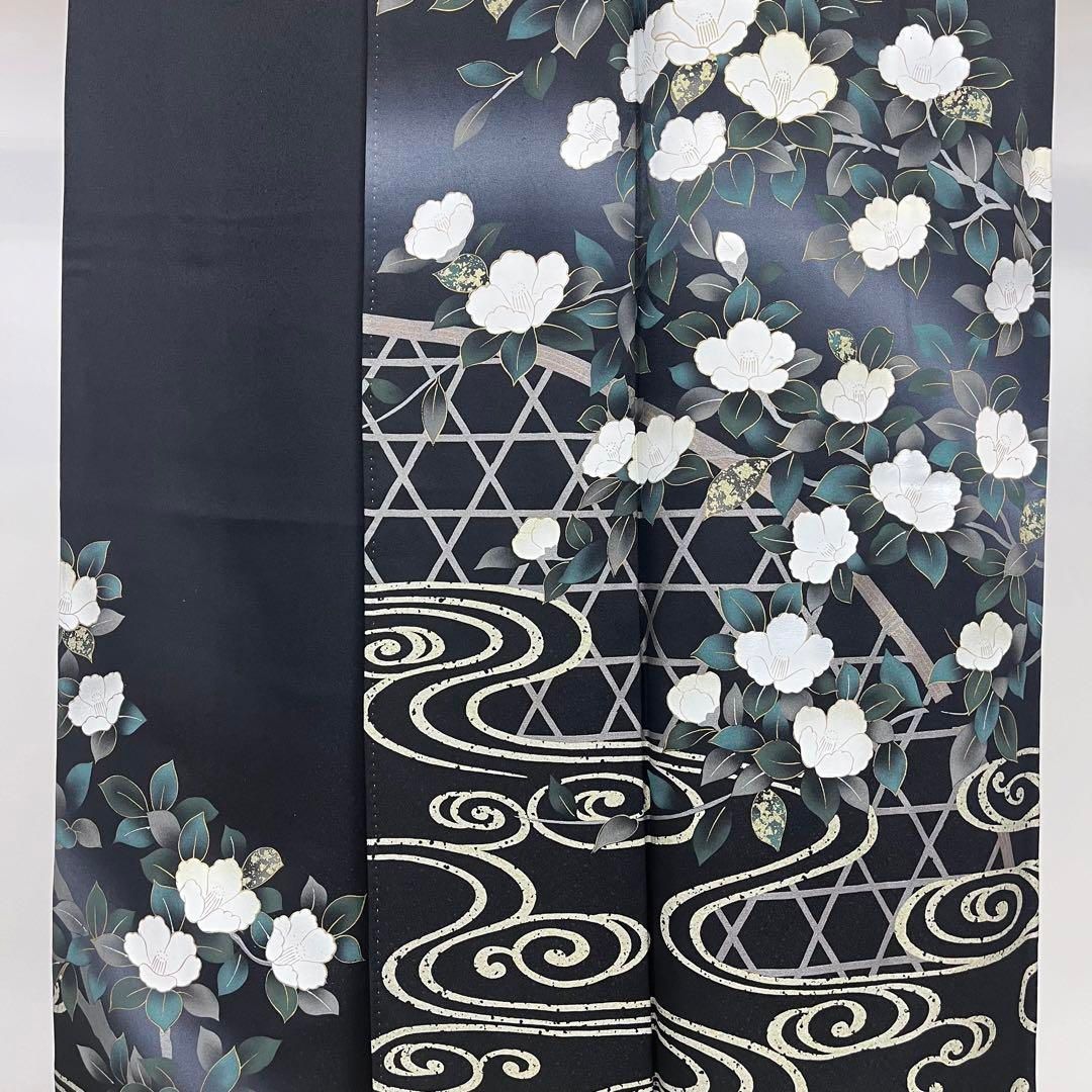 訪問着 椿の花 観世水模様 金彩 黒色 ガード加工 K-3848 - メルカリ 