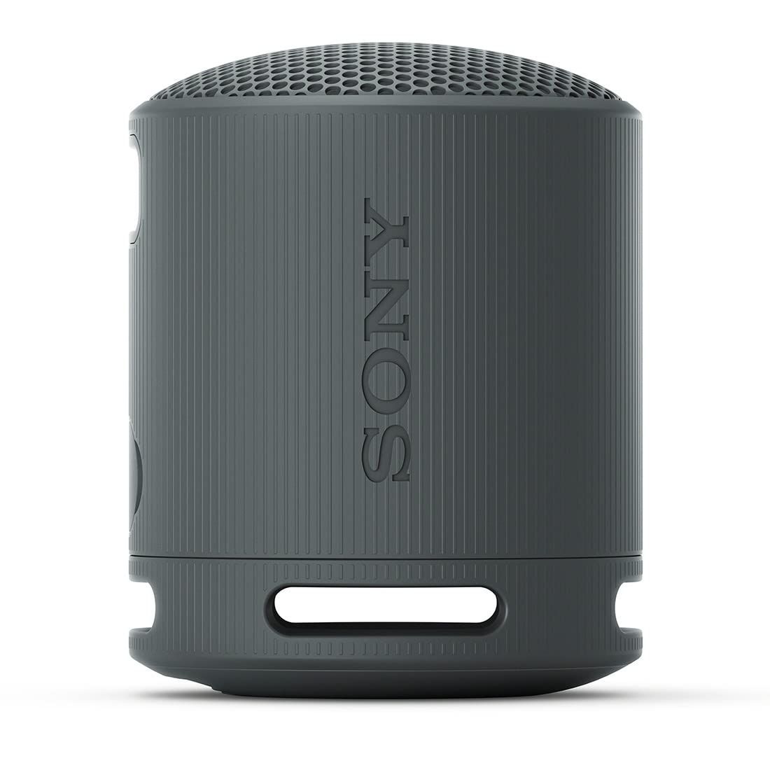 ソニー SONY ワイヤレススピーカー SRS-XB100 クリアな と重低音再生|防水 防塵対応 IP67|ロングバッテリー内蔵 約16時間|ハンズフリー通話対応|ステレオペア機能搭載|USB Type-C充電 ブラック SRS-XB100 BC