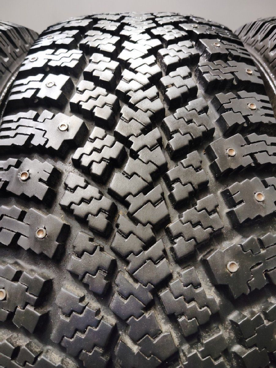スパイクタイヤ 4本