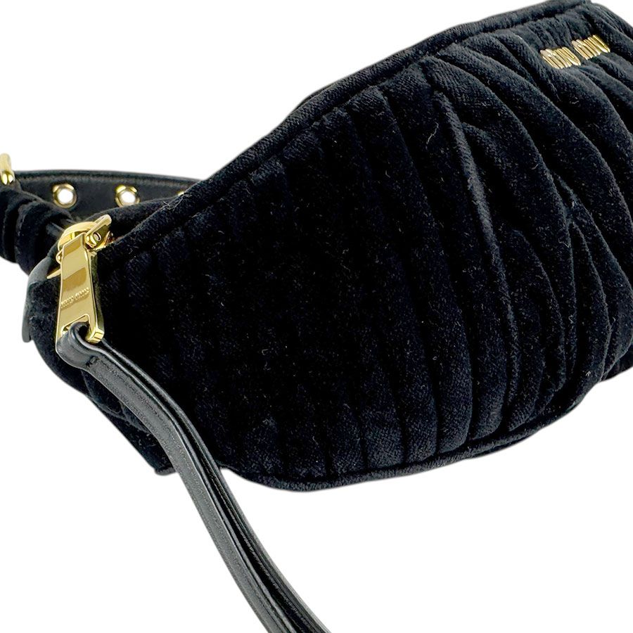 MIUMIU ウエストバッグ