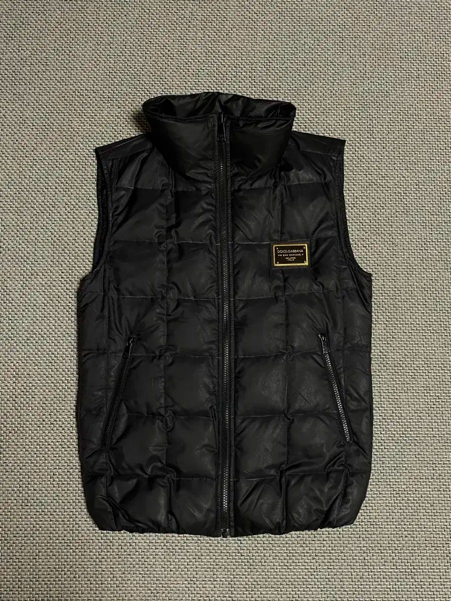 ドルチェ＆ガッバーナ ダウンベスト ダウンジャケット ドルガバ