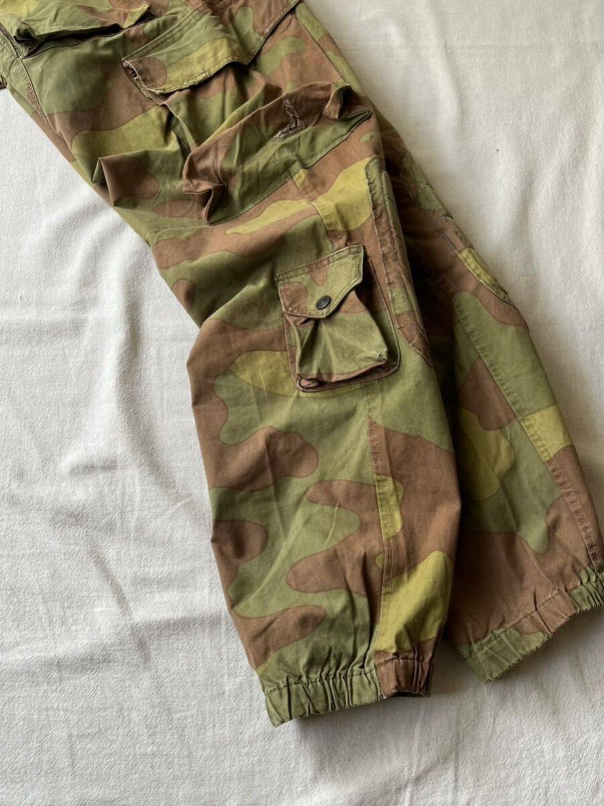 【良品】ミリタリー　カーゴパンツ　90s　イタリア軍　パラトルーパー　サンマルコ イタリア軍 パラトルーパー パンツ / サンマルコ カモ コットン
